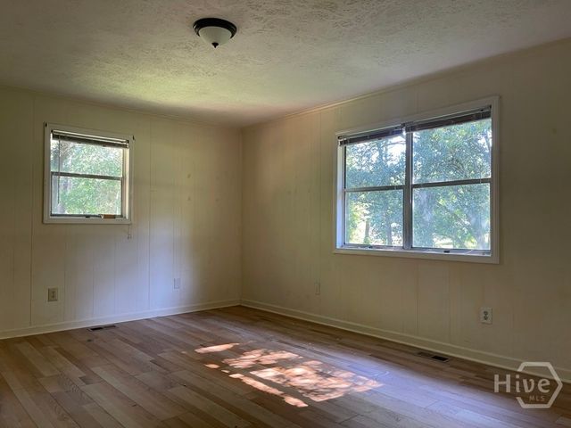 1071 Dials Mill Spur Spur, Statham, GA 30666