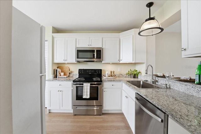 4550 PINEBROOK CIR 506, Bradenton, FL 34209