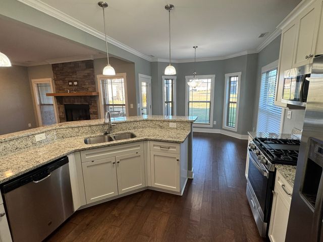 148 Anderton Dr, Winchester, TN 37398