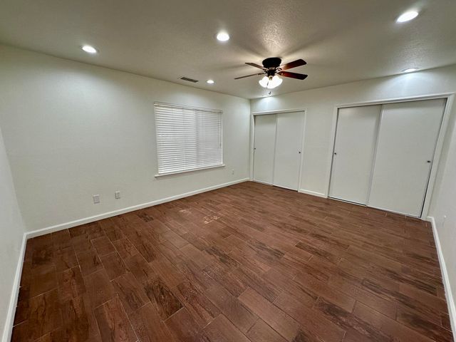 3030 W Orchard Avenue, Visalia, CA 93277