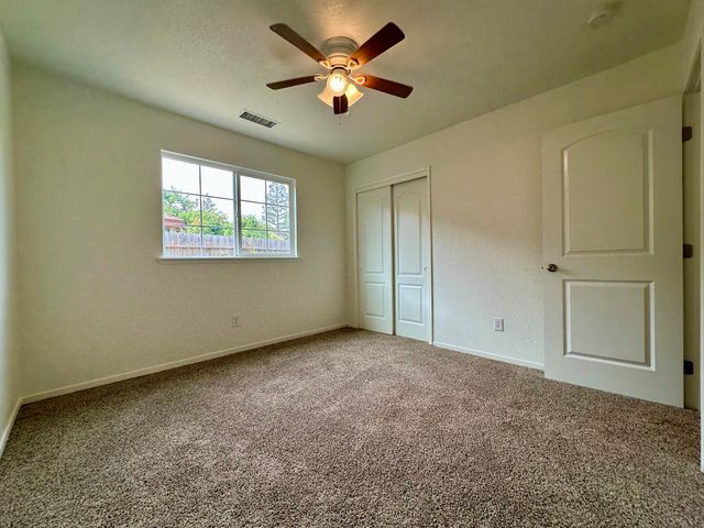 3030 W Orchard Avenue, Visalia, CA 93277