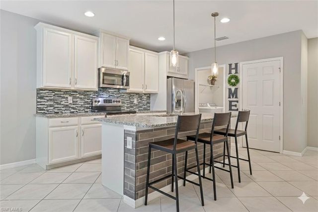 4390 Dutchess Park RD, Fort Myers, FL 33916