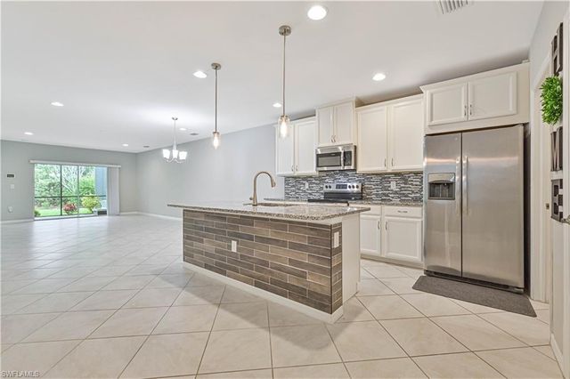 4390 Dutchess Park RD, Fort Myers, FL 33916