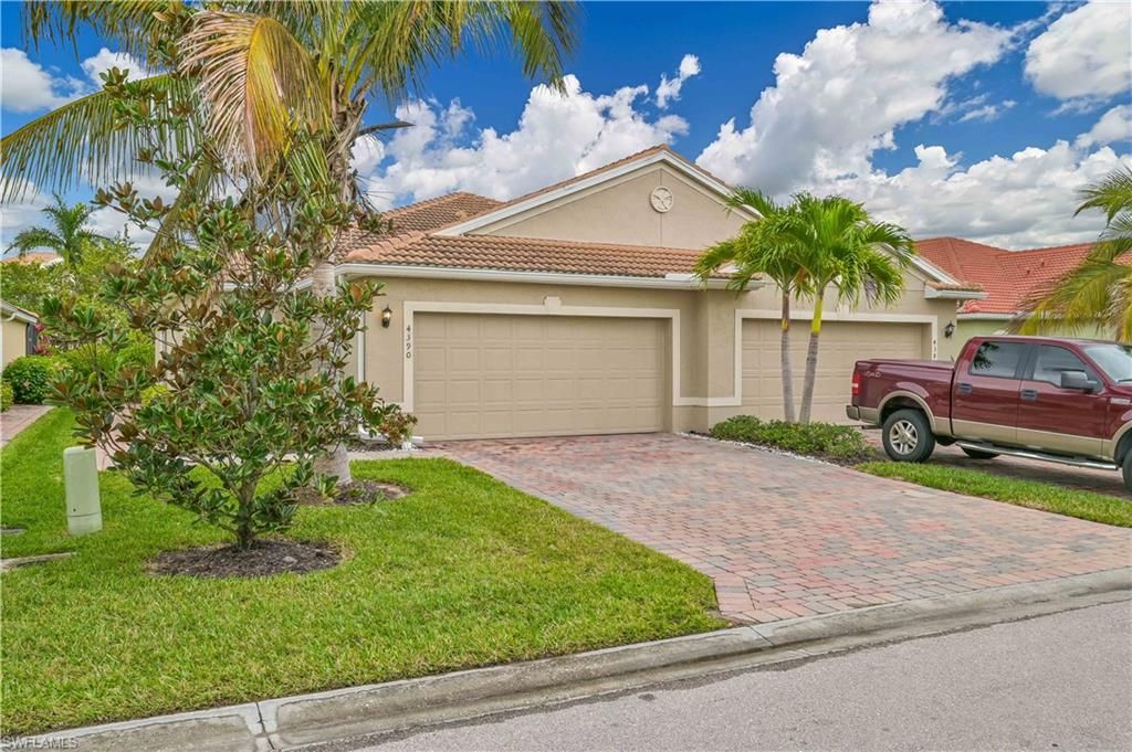 4390 Dutchess Park RD, FORT MYERS, FL 33916 — photo 2
