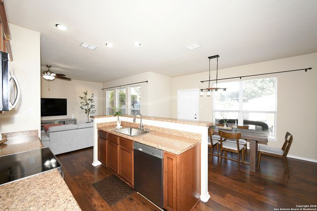 1119 Pinnacle Fls, San Antonio, TX 78260