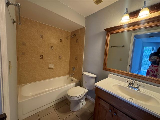 6154 WESTGATE DRIVE 202, Orlando, FL 32835