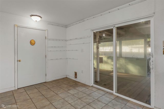 1902 Mccutcheon Avenue, Shreveport, LA 71108