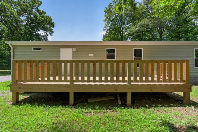 665 Camp Belle Air Rd, Sparta, TN 38583