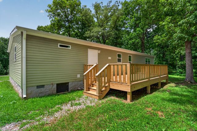 665 Camp Belle Air Rd, Sparta, TN 38583