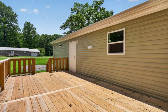 665 Camp Belle Air Rd, Sparta, TN 38583