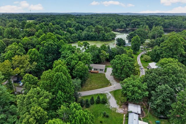 665 Camp Belle Air Rd, Sparta, TN 38583