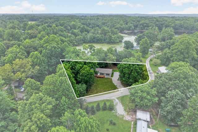 665 Camp Belle Air Rd, Sparta, TN 38583