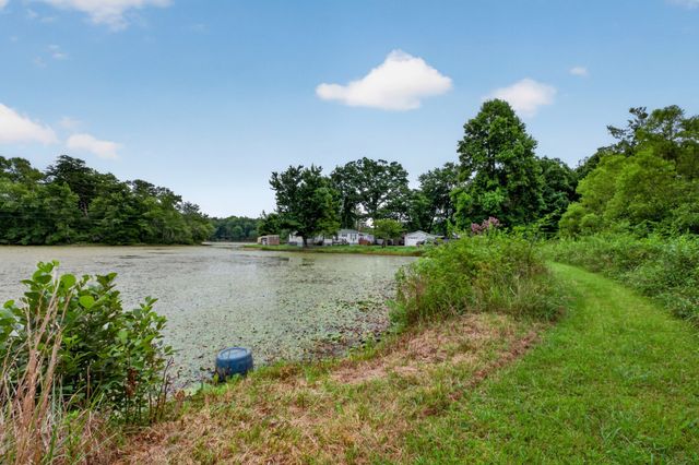 665 Camp Belle Air Rd, Sparta, TN 38583