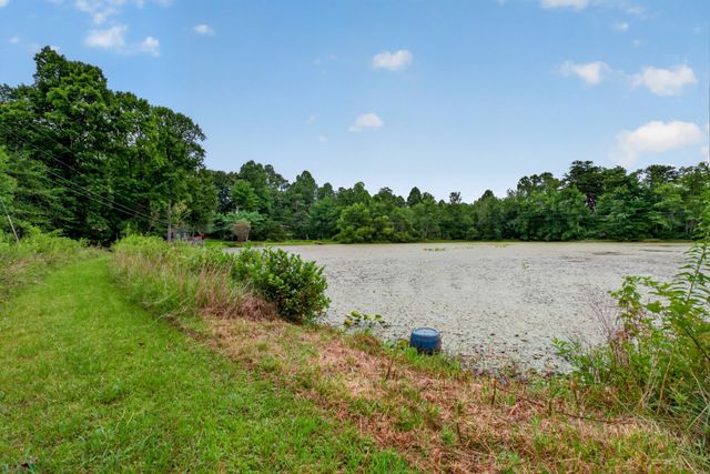 665 Camp Belle Air Rd, Sparta, TN 38583