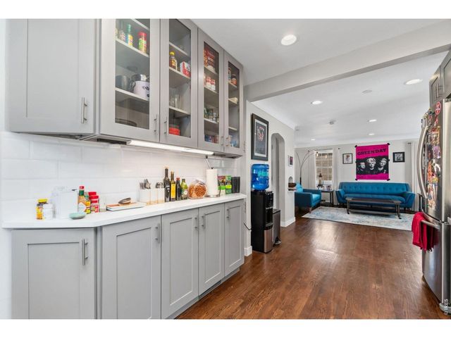 2201 Pontiac St, Denver, CO 80207