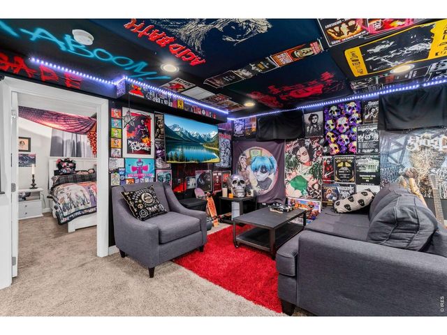 2201 Pontiac St, Denver, CO 80207