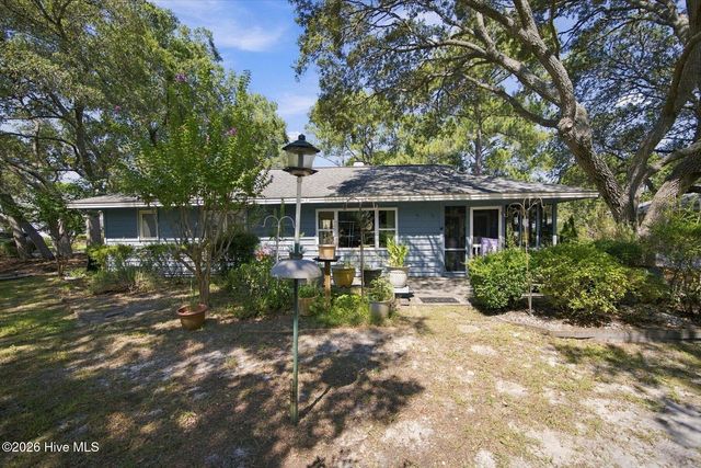 611 Camellia Lane, Sunset Beach, NC 28468