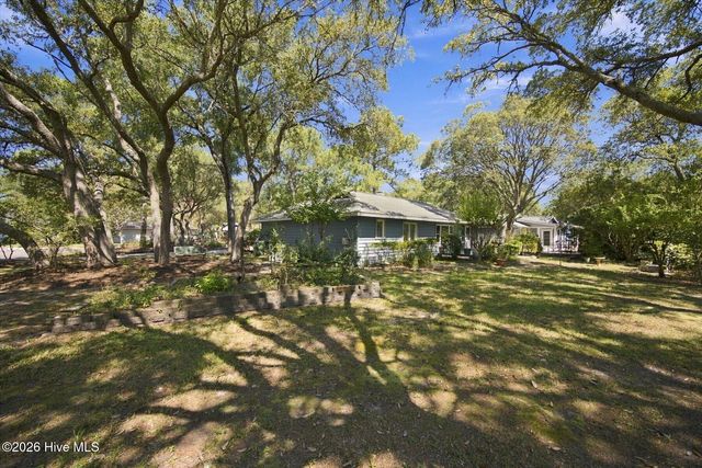 611 Camellia Lane, Sunset Beach, NC 28468