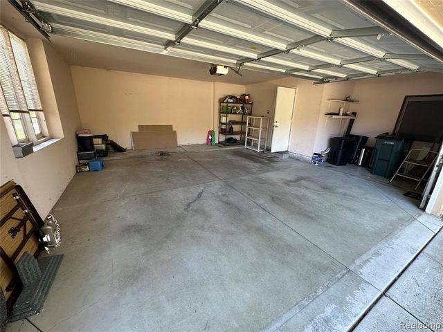 1339 Prosper Drive, Troy, MI 48098