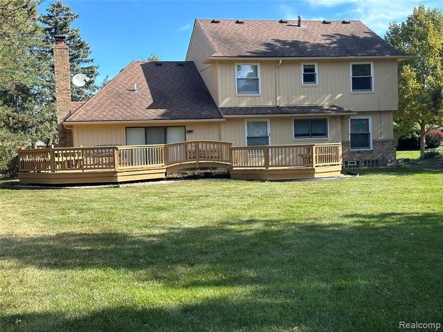 1339 Prosper Drive, Troy, MI 48098