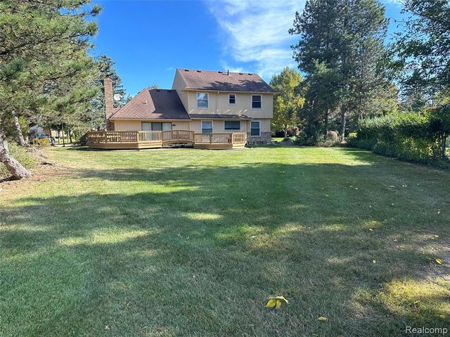 1339 Prosper Drive, Troy, MI 48098