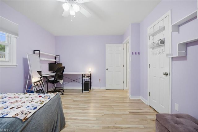 18 Ridgewood PW, Newport News, VA 23608