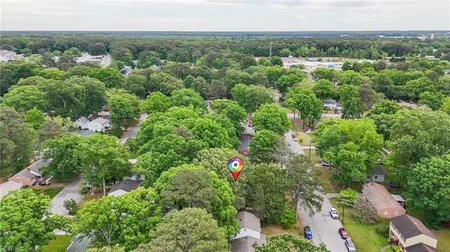 18 Ridgewood PW, Newport News, VA 23608