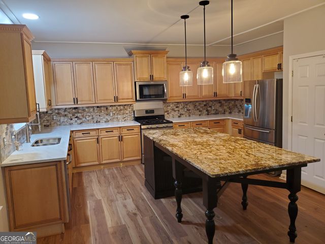 1038 Island View Court, Buford, GA 30518