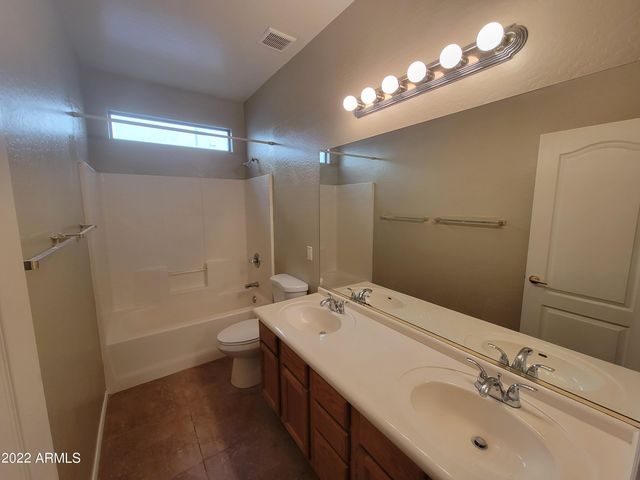 958 E Scorpio Place, Chandler, AZ 85249