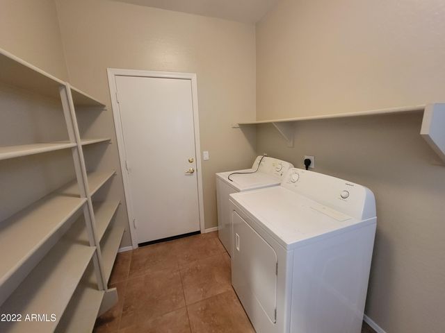 958 E Scorpio Place, Chandler, AZ 85249