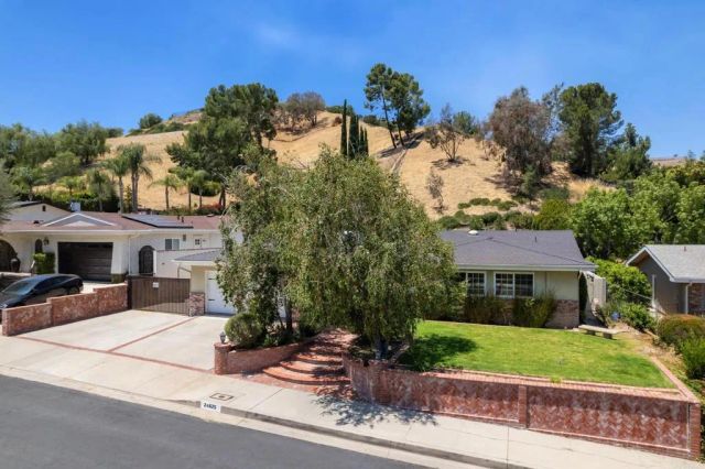 24625 Gilmore Street, West Hills, CA 91307