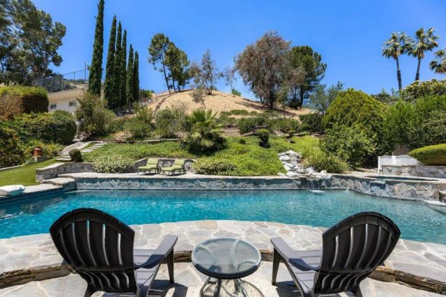 24625 Gilmore Street, West Hills, CA 91307