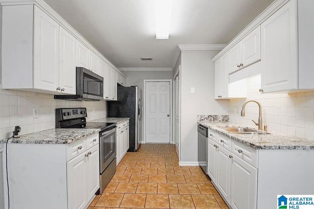 130 RENWICK LANE, Calera, AL 35040