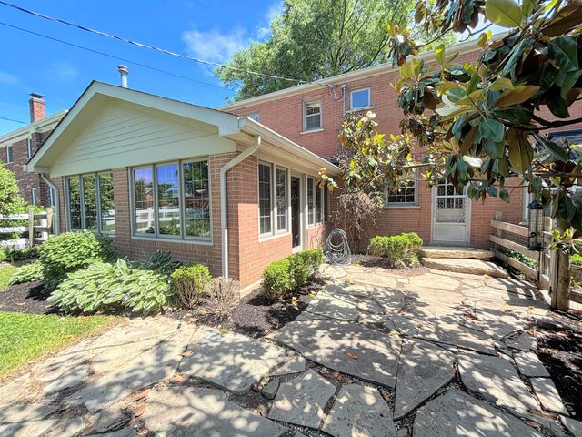 1717 Mount Vernon Drive, Fort Wright, KY 41011