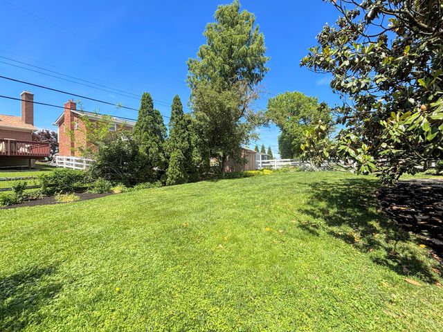 1717 Mount Vernon Drive, Fort Wright, KY 41011