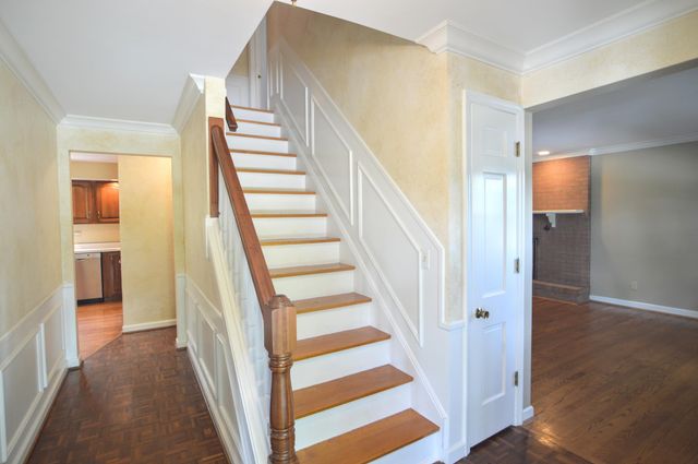 1717 Mount Vernon Drive, Fort Wright, KY 41011