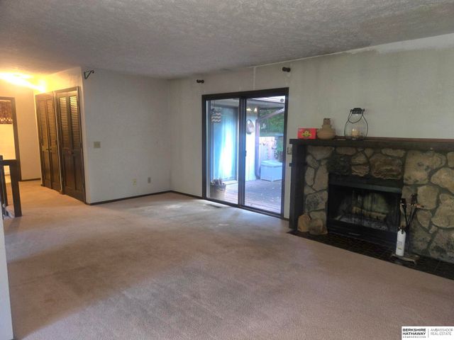 1103 HAPPY HOLLOW Court, Plattsmouth, NE 68048