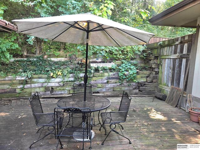 1103 HAPPY HOLLOW Court, Plattsmouth, NE 68048