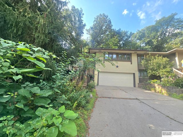 1103 HAPPY HOLLOW Court, Plattsmouth, NE 68048