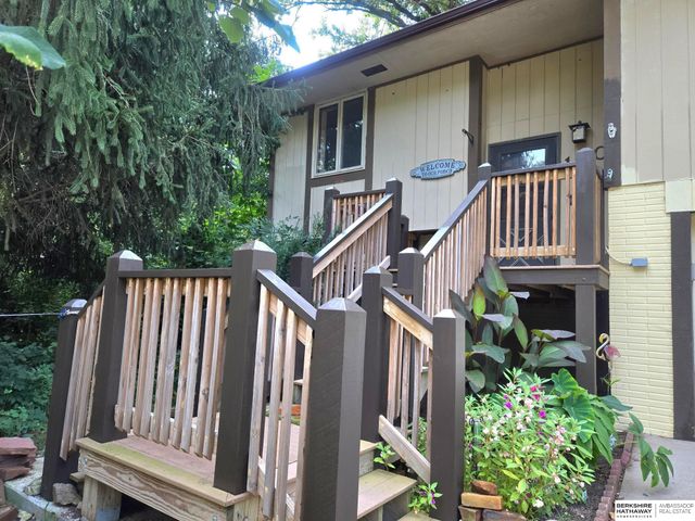 1103 HAPPY HOLLOW Court, Plattsmouth, NE 68048