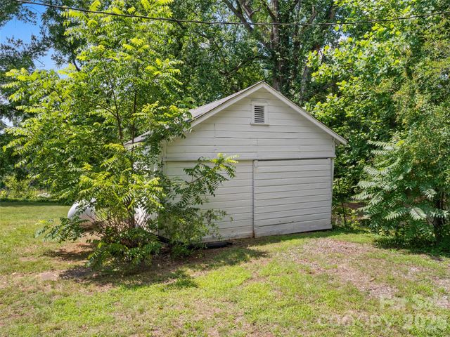 428 Oakland Road, Spindale, NC 28160