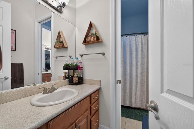 5207 LAKE VENICE DRIVE, Wimauma, FL 33598