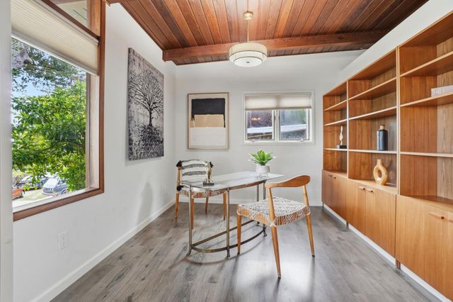 18 Hillbarn Court, San Mateo, CA 94403