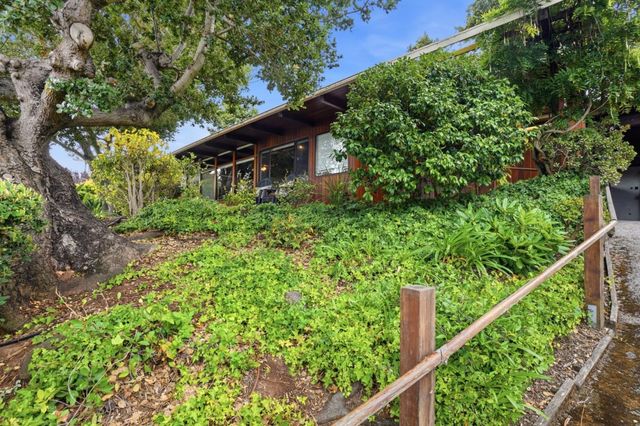 18 Hillbarn Court, San Mateo, CA 94403