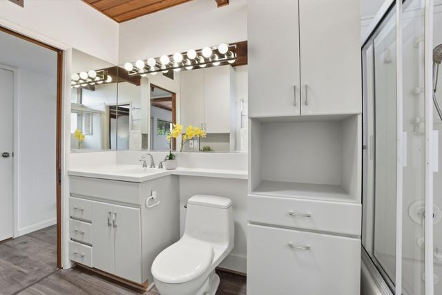 18 Hillbarn Court, San Mateo, CA 94403