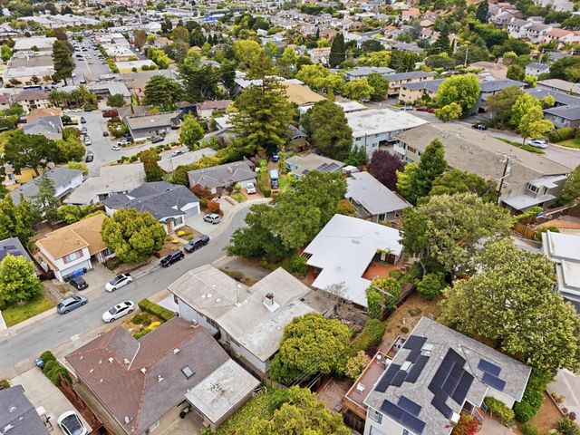 18 Hillbarn Court, San Mateo, CA 94403
