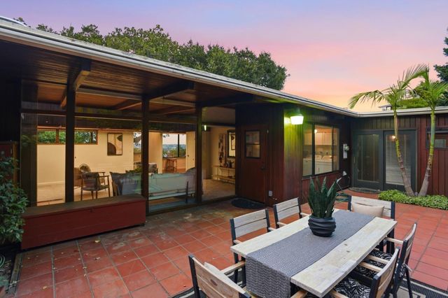 18 Hillbarn Court, San Mateo, CA 94403