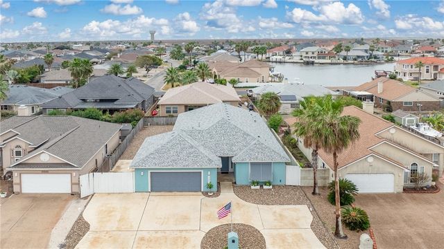 14013 HAWKSNEST BAY Dr, Corpus Christi, TX 78418