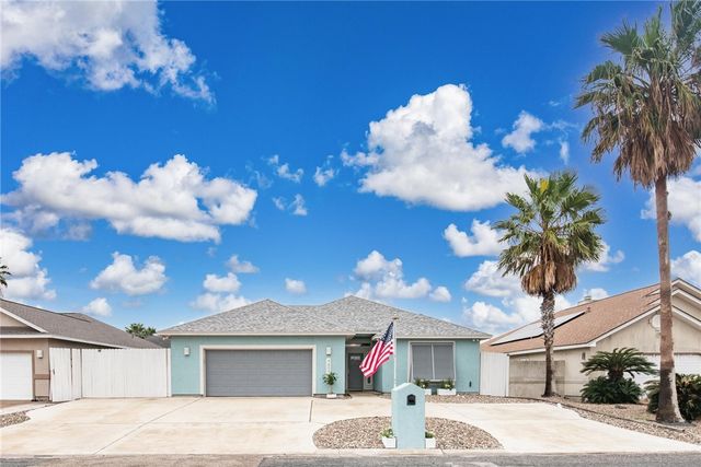 14013 HAWKSNEST BAY Dr, Corpus Christi, TX 78418