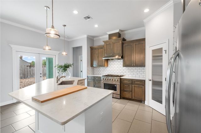 14013 HAWKSNEST BAY Dr, Corpus Christi, TX 78418